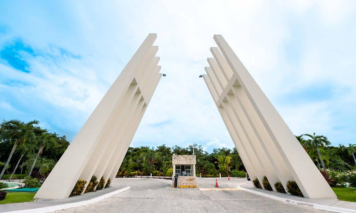 Entrada Grand Sirenis Riviera Maya Resorts & Spa Tulum Entrada Grand Sirenis Riviera Maya Resorts & Spa Tulum